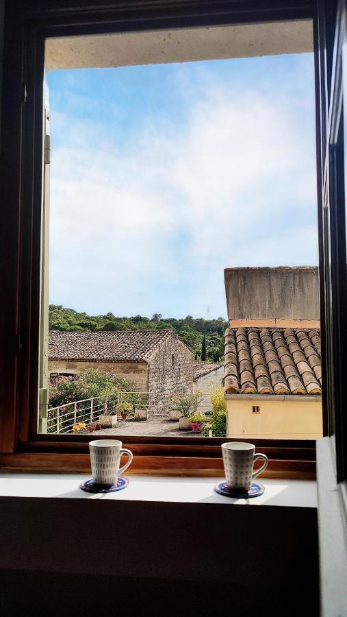 Proche Uzes Le Cocon Du Peintre Anglais Sagriès Buitenkant foto